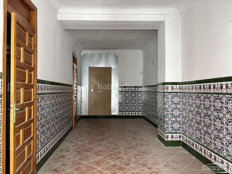 Foto 945d2318-be8f-49b6-bde8-98a39ab3f034. Casa en calle antonio baena 16 en Puente Genil