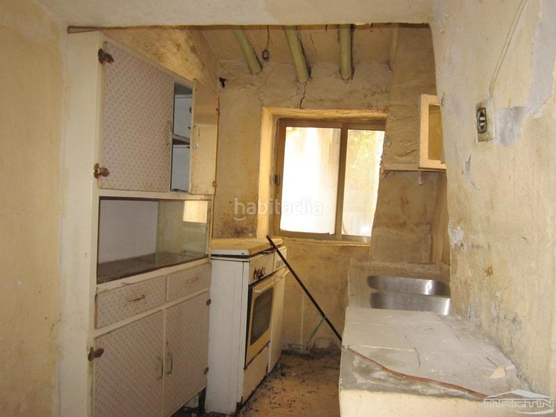 Foto 264676e2-0e47-43df-9470-8b0eb052370f. Casa en carrera 16 en Benamejí
