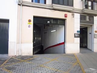 Aparcament cotxe a Nicolás alcalá 6