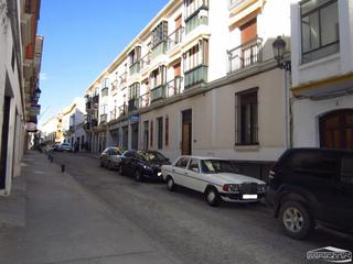 Parking coche en Nicolás alcalá 6