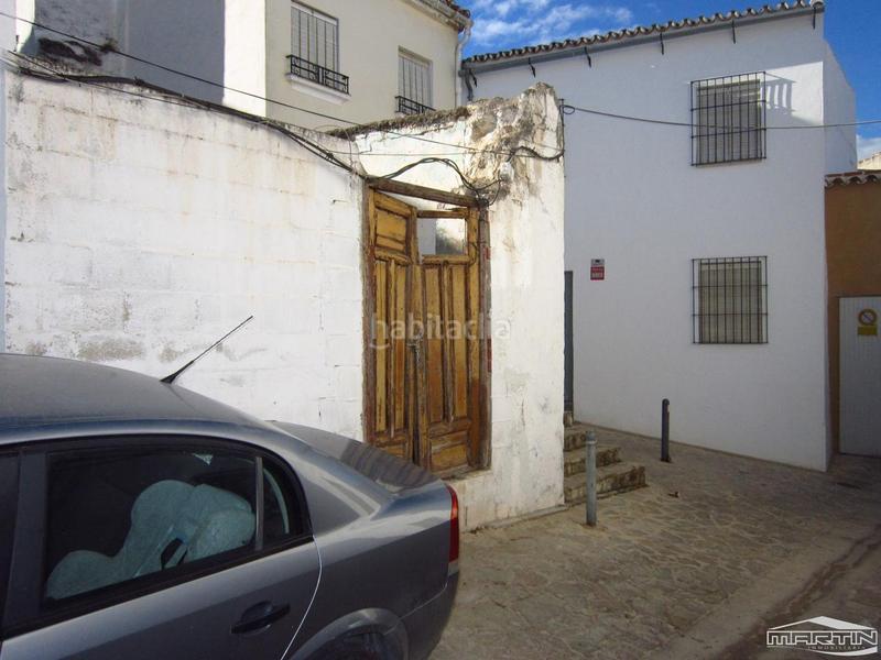 Foto f4a1ec97-20f1-4d7c-9709-f88dbacd03c9. Terreno residencial en enrique de las morenas 45 en Baena