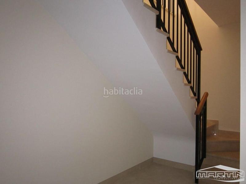 Foto 990c303f-0191-42b7-9050-34fdb8281076. Zweistöckige wohnung in Centro Lucena
