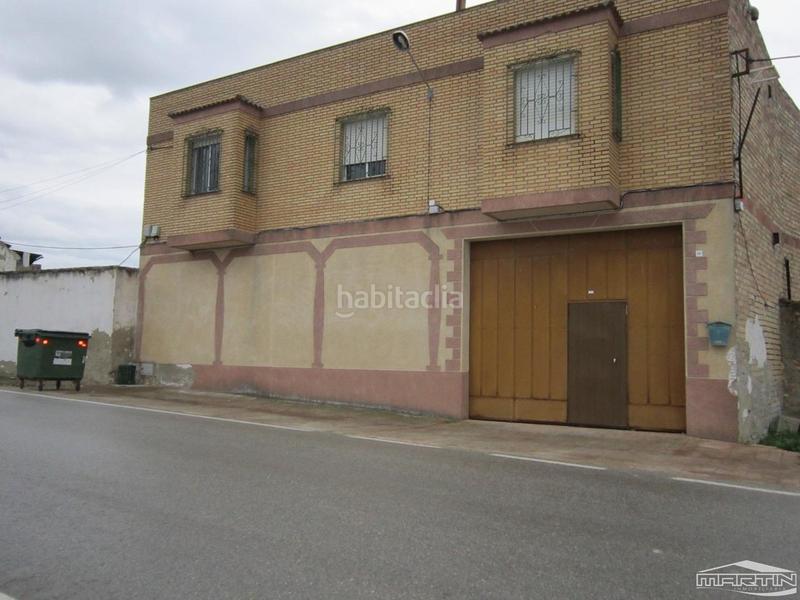 Foto 3b126b98-0be4-4b88-8781-8bd1efb0eba9. Casa en del pozo 21 en Aguilar de la Frontera