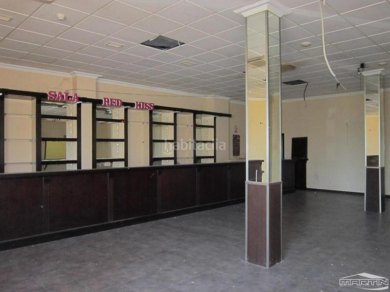 Foto 3c46f174-c903-4828-bc57-f7c9ab29963b. Édifice dans rute 34 dans Luque