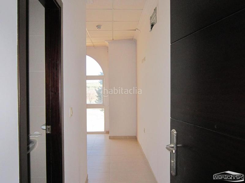 Foto 00f4feaa-de48-446a-af9c-5cd9320cc492. Edificio en rute 34 en Luque