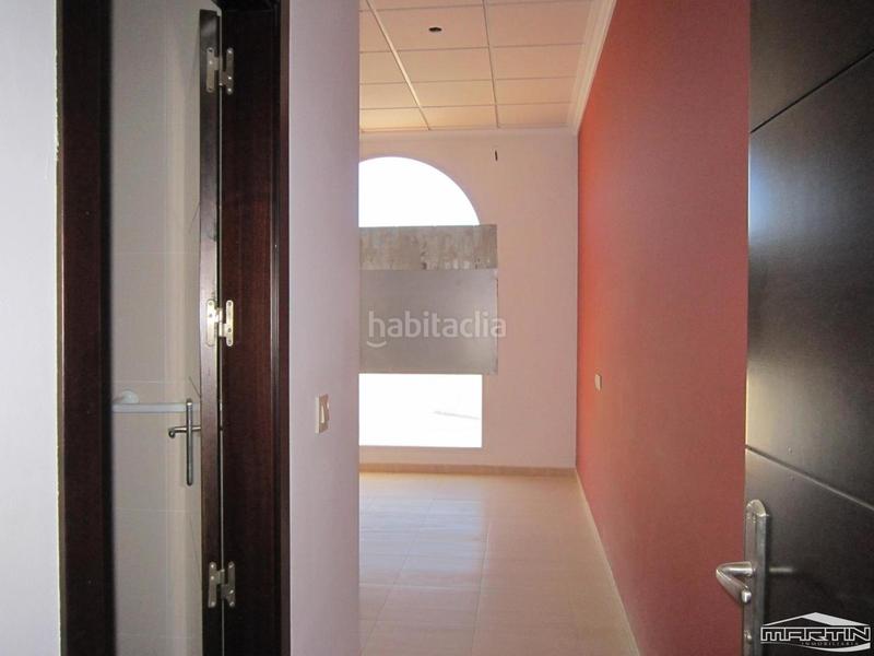 Foto 145894f2-6e69-4b82-a871-360c4bb07d79. Edificio en rute 34 en Luque