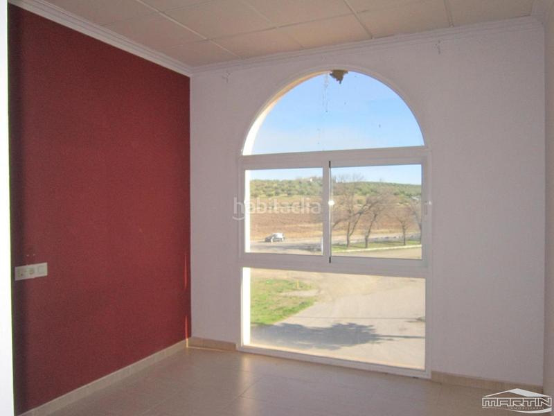 Foto 1486a82e-115b-4063-9461-20f3f3848248. Edificio en rute 34 en Luque