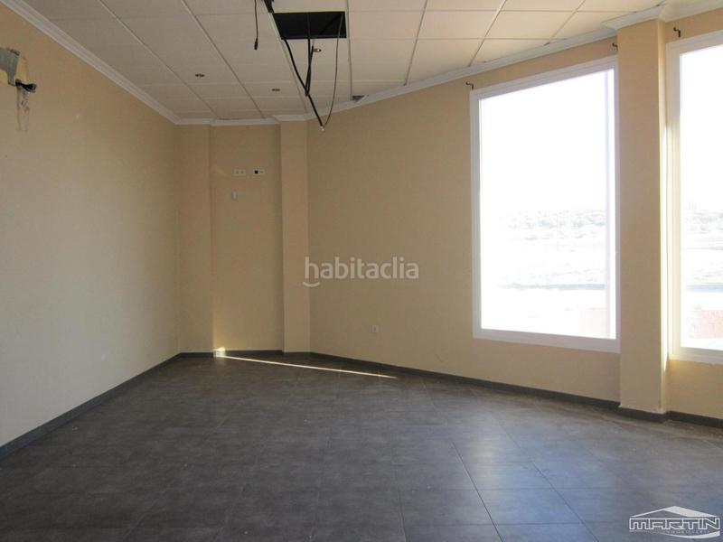 Foto 5c8e2d65-ecea-4043-be68-1f63e43d5c63. Edificio en rute 34 en Luque