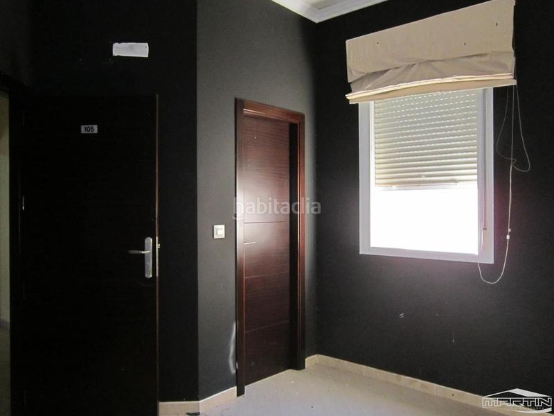 Foto 93bd3faf-2841-402f-aae1-7cbb3835499b. Edificio en rute 34 en Luque