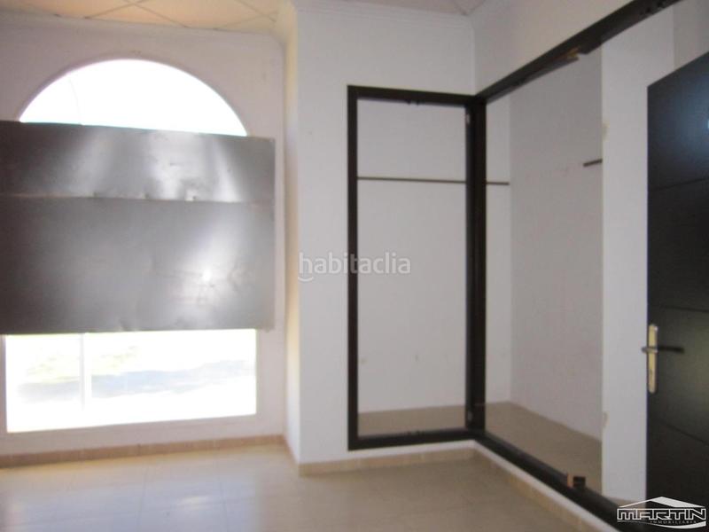 Foto ff9fa1fd-dcc7-42c0-b01a-845b80978796. Edificio en rute 34 en Luque