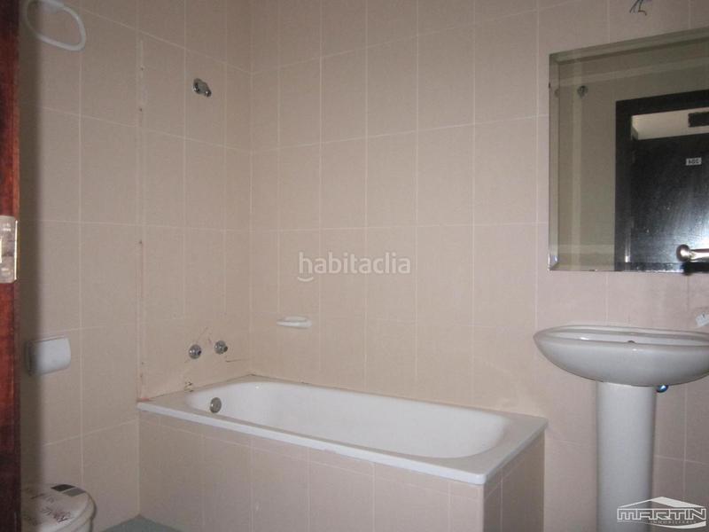 Foto 8f3c9f1e-9b09-4a2b-8197-95671305443a. Edifici a rute 34 a Luque