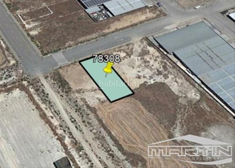 Foto b642ecf0-a628-4b05-be5c-6d1aa52123dd. Terreno residencial en de los carpinteros 19 en Benamejí