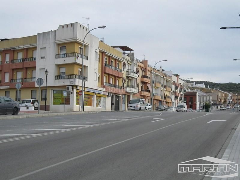 Foto b02642e0-dc40-43ce-86b1-f8a0f3e4897d. Terreno residencial en de joan margarit 54 en El Valle Lucena