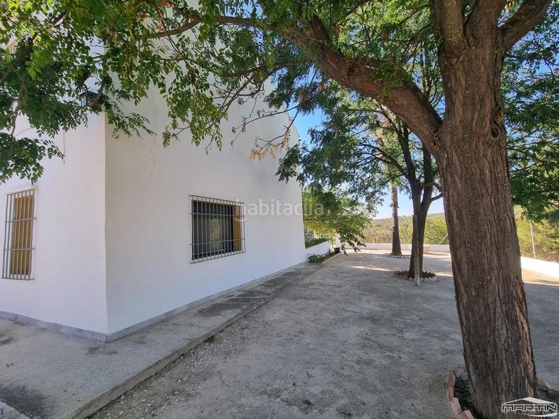 Foto 7060440b-fef9-482f-8aa8-e22e2936580a. House with pool in Cabra