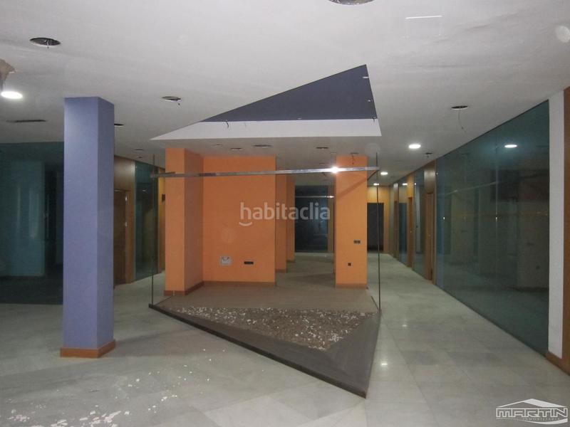 Foto e44f5a09-f9bb-44b7-8cc5-d8e1dcd9cc00. Alquiler local comercial en de la infancia 4 en Las Tinajerías - Juderías Lucena