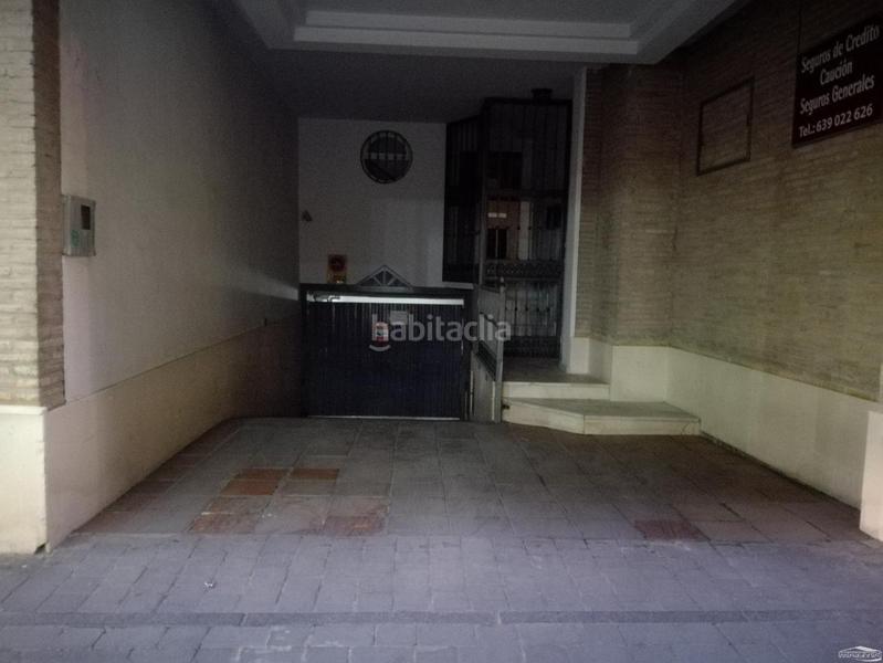 Foto bd730520-010f-4c4e-ba0c-7d116c957749. Parking coche en Centro Lucena