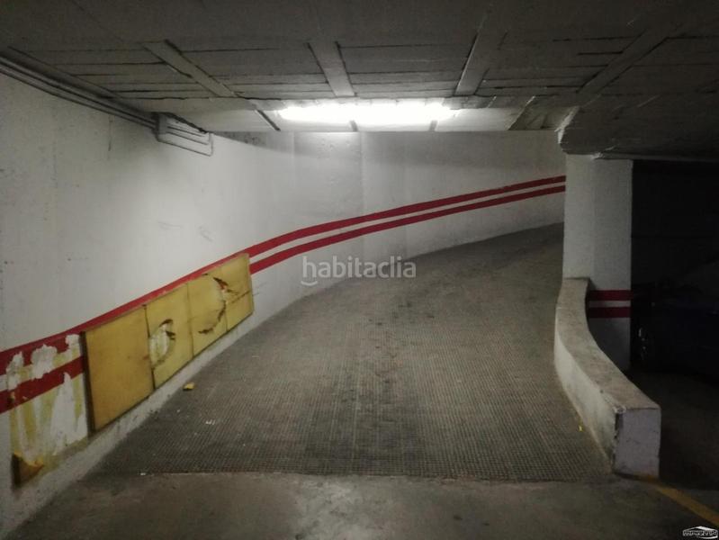 Foto b0e3ba62-0979-4439-8499-9404f5fd7c11. Car parking in Centro Lucena
