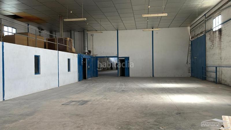 Foto d6ee6d34-3064-4556-a8a1-3dbaa9830b91. Bâtiment à usage industriel dans Poleares Lucena
