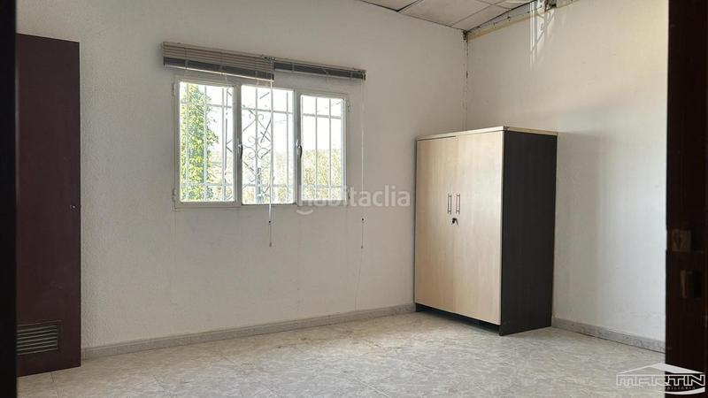 Foto 07c2f9bd-aacc-49c9-b94b-85c32306d1d3. Nave industrial en Poleares Lucena