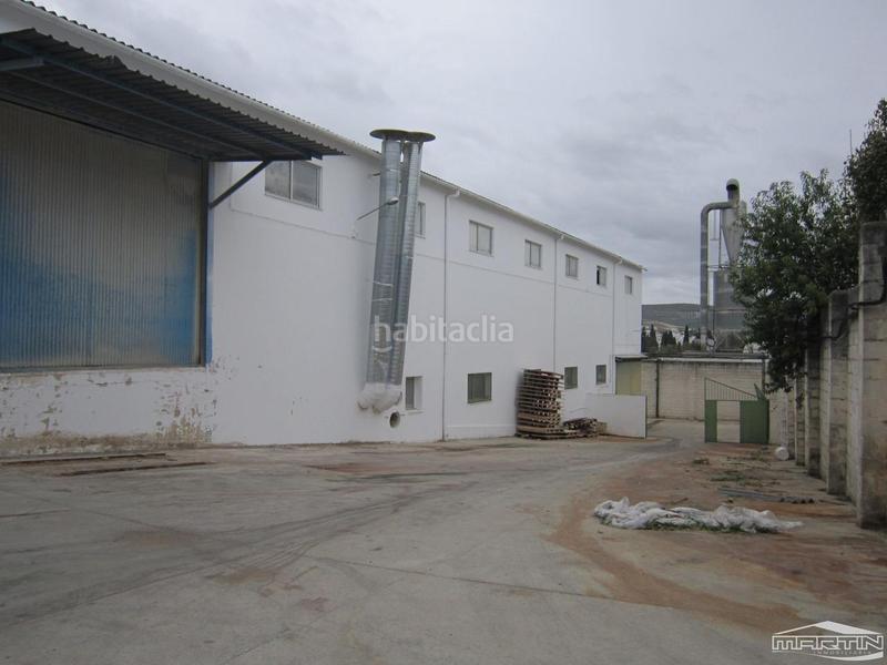 Foto bfd23dc5-74e1-4516-9823-2708c802266a. Nave industrial en Poleares Lucena