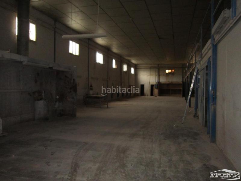 Foto d709bb00-ef4c-4cb0-ad06-343c810889e9. Affitto capannone industriale in Poleares Lucena