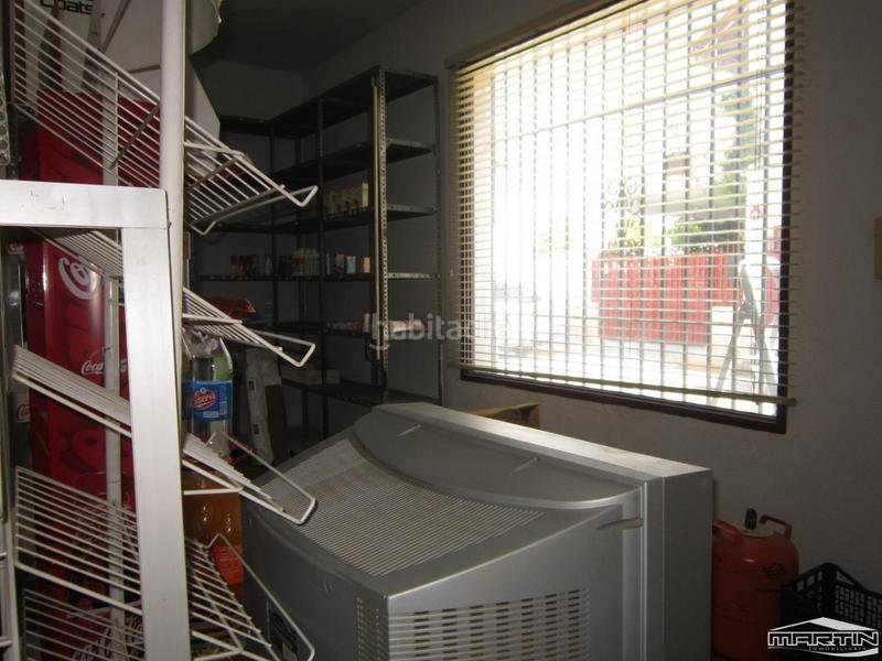 Foto c9693360-6511-4b10-b471-9ddb5884ca8d. Lloguer local comercial a Hoya del Molino Lucena