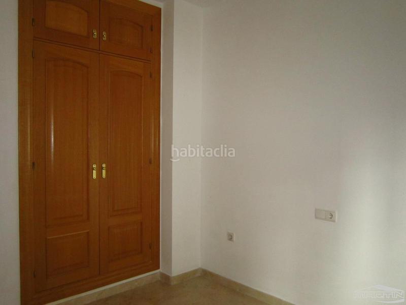 Foto 18215ad9-5c11-429a-8c5b-4657b0829450. Flat in de luis alberto de cuenca 70 in El Valle Lucena