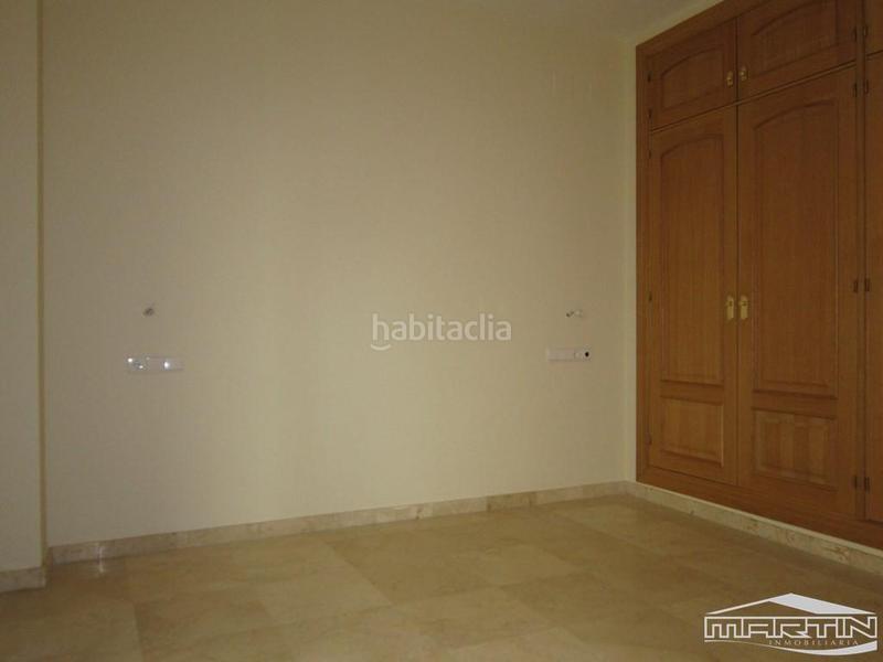 Foto 2f0282e2-d759-4aa8-aee3-585e8129e54d. Piso en de luis alberto de cuenca 70 en El Valle Lucena