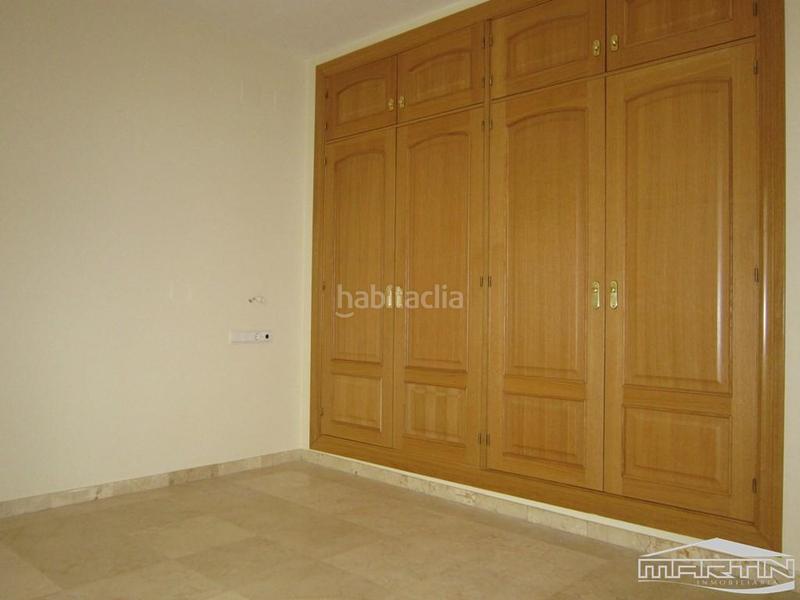 Foto 97a0f3c7-c988-4f23-8966-77404a75f2ef. Piso en de luis alberto de cuenca 70 en El Valle Lucena