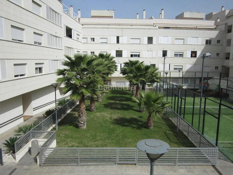 Foto e2447eca-e7fb-491c-89af-4af3e64cb2ae. Piso en de luis alberto de cuenca 70 en El Valle Lucena