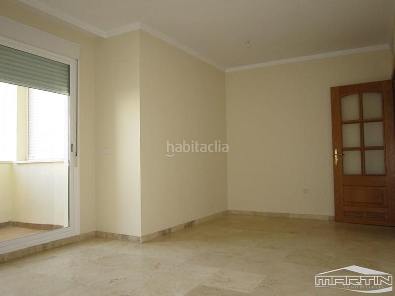 Foto f55255bc-d8d8-42fa-af0f-90259bc30ad6. Piso en de luis alberto de cuenca 70 en El Valle Lucena