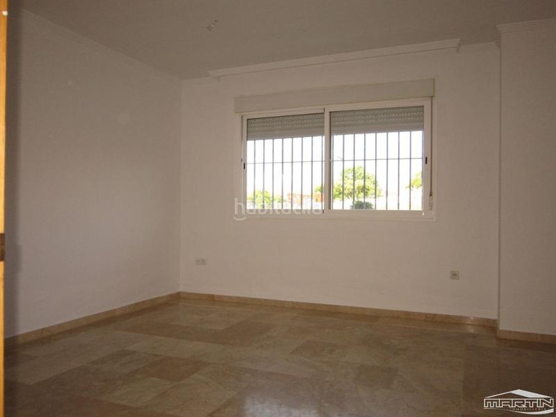 Foto 80beb56b-3041-4c86-9833-3fbbb35dda21. Erdgeschoss in de luis alberto de cuenca 70 in El Valle Lucena