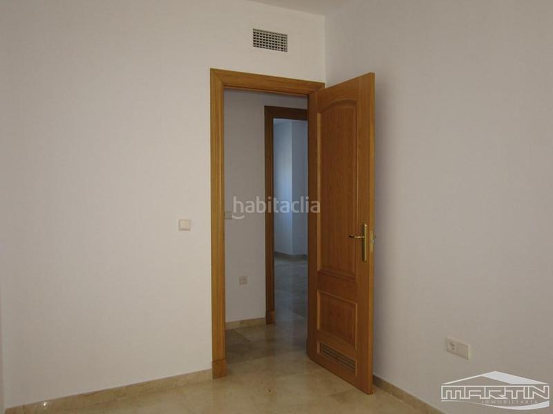 Foto d5752ad7-bae2-4983-9493-510b038c4f18. Erdgeschoss in de luis alberto de cuenca 70 in El Valle Lucena