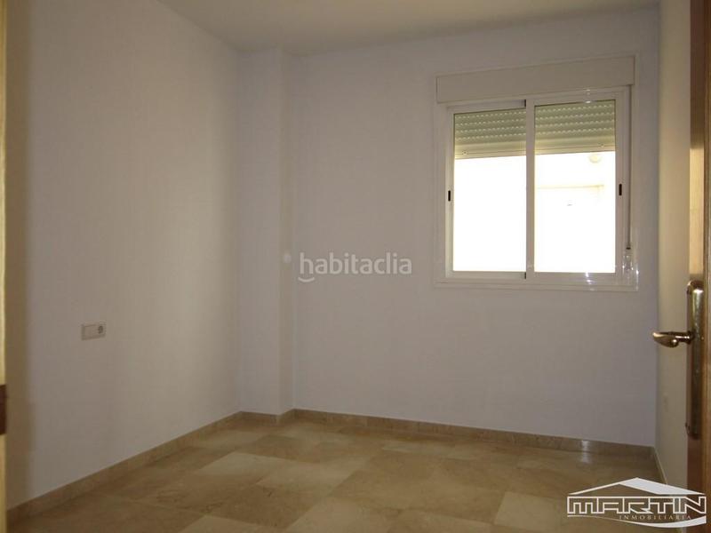 Foto 915d8773-12ae-4d0f-9afd-c048b0fbddfd. Piano terra in de luis alberto de cuenca 70 in El Valle Lucena