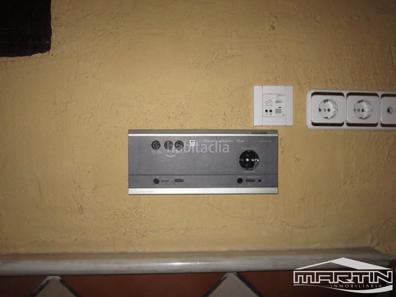 Foto 92123830-dc42-4fc3-a3fd-afeb19cc2b74. Locale commerciale in El Valle Lucena