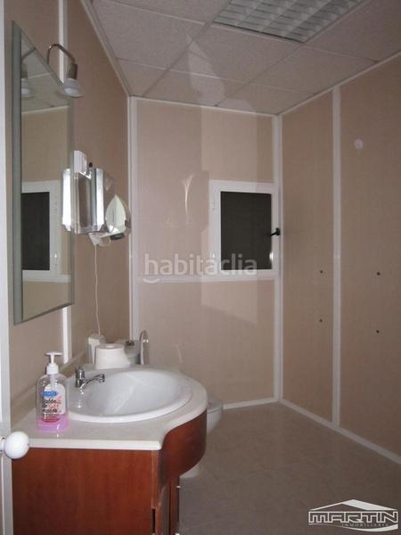 Foto e20cc9ea-8ce9-4ad1-acb2-5269cab07f40. Fabrikhalle in Poleares Lucena