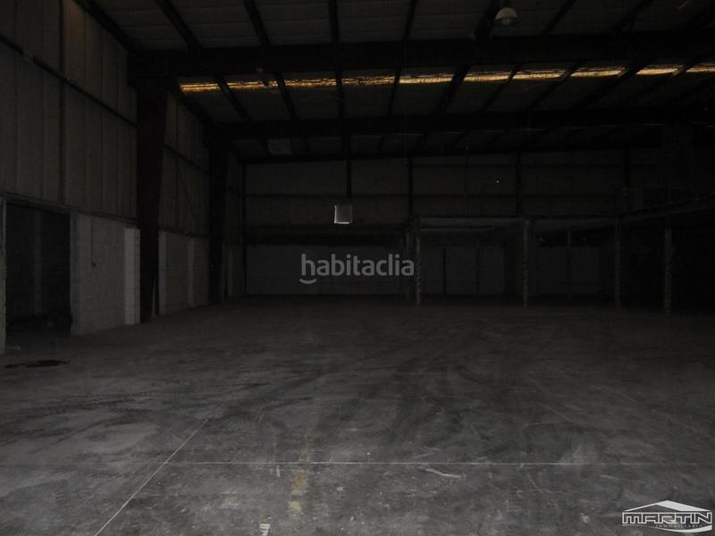 Foto f0b0a3c4-0cfe-4d7d-a5a7-888b75a9b982. Fabrikhalle in Poleares Lucena