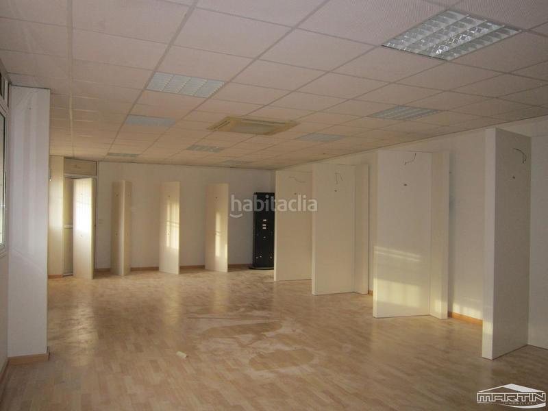 Foto 421de483-fc3c-4be5-a079-510d01ec4f11. Bâtiment à usage industriel dans Poleares Lucena