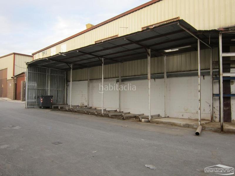 Foto f7b0f5bd-523a-44f5-8821-d547018f8422. Bâtiment à usage industriel dans Poleares Lucena