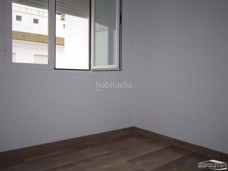 Foto a56b1930-89f1-428e-95a7-9e0933bd4a73. Alquiler piso en Centro Lucena