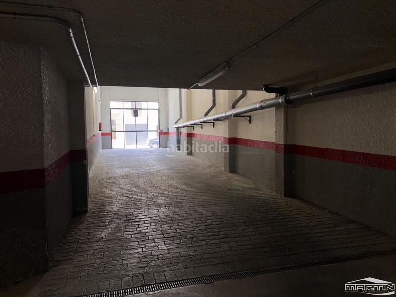 Foto 82b0cedb-6fb6-4b3d-98d7-be8a36cf33dd. Parking coche en treinta y uno de octubre 20 en Rute