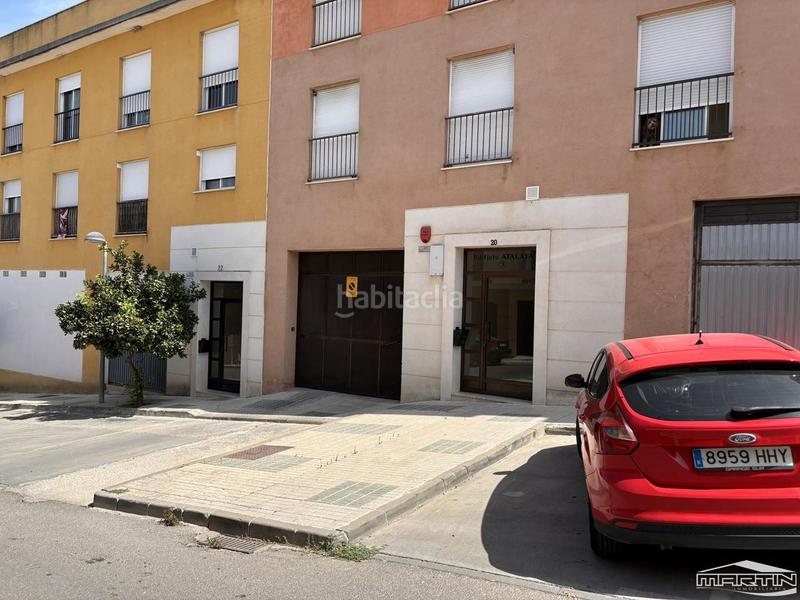 Foto 7f0cb550-fa2e-41b1-9bee-02cfad5416c9. Parking coche en treinta y uno de octubre 20 en Rute