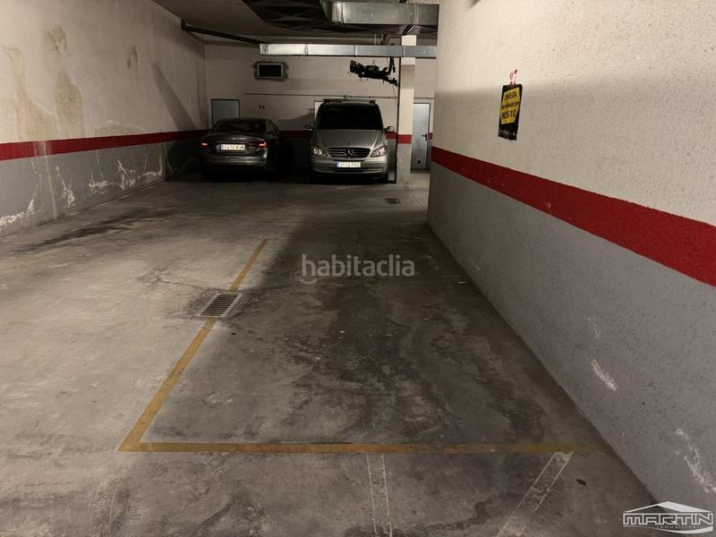 Foto d7f19f48-32c9-45e3-81af-d8aced92bf3b. Parking coche en treinta y uno de octubre 20 en Rute