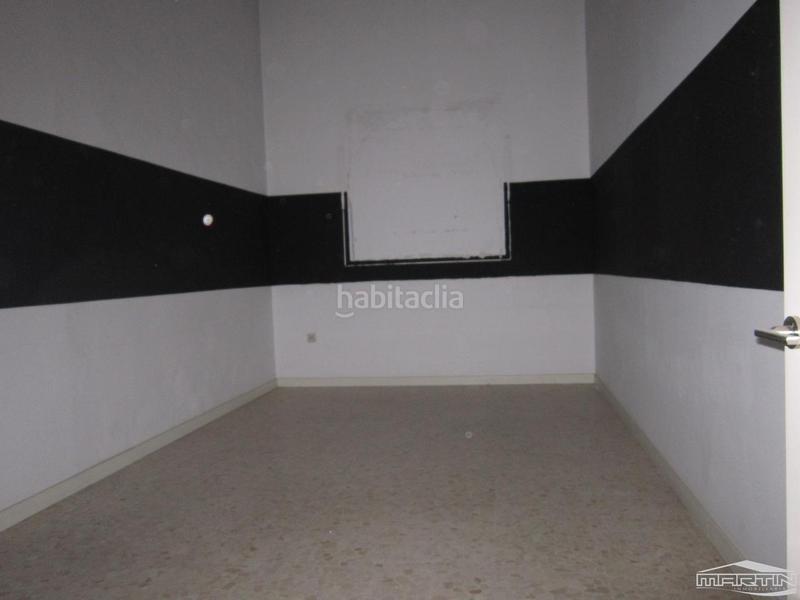 Foto 645a9ca9-3537-40a3-8ad4-99e01bd5af5f. Business premise in Centro Lucena