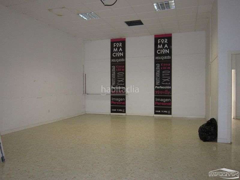 Foto 5d9a673f-2e18-45f4-877c-840f173f1135. Local comercial a Centro Lucena