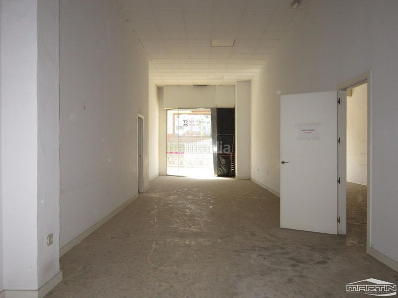 Foto 8803f3ff-48b0-4ac2-8987-c5473a043fcf. Local comercial a Centro Lucena