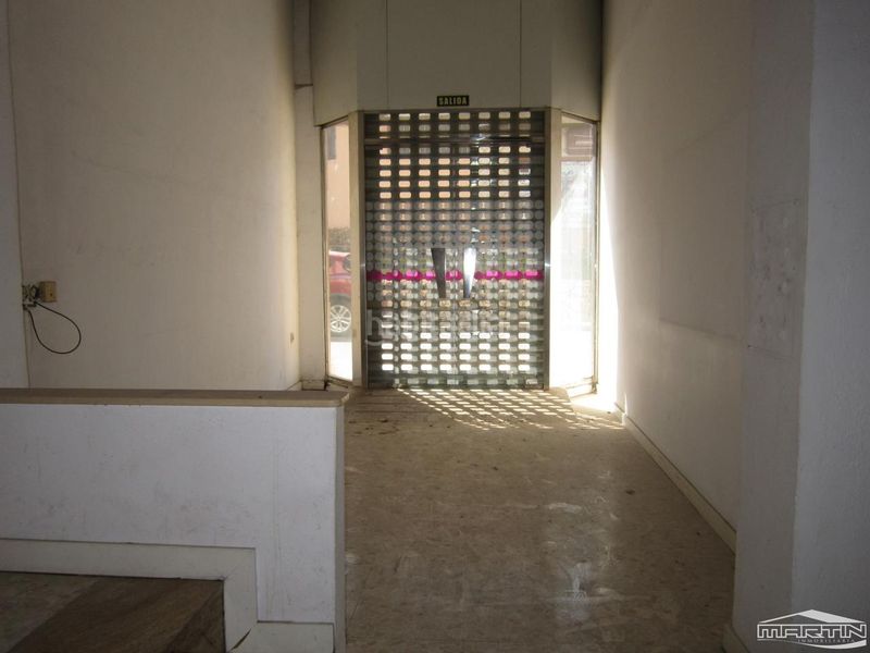 Foto b1eee8d1-6346-4fca-acd9-91ef7bd6cd9b. Local comercial a Centro Lucena