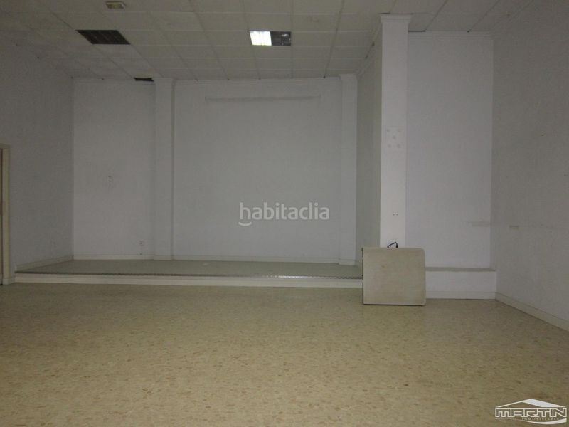 Foto b84bb33e-33b8-4ba8-9366-1c6f5d3a1733. Local comercial a Centro Lucena