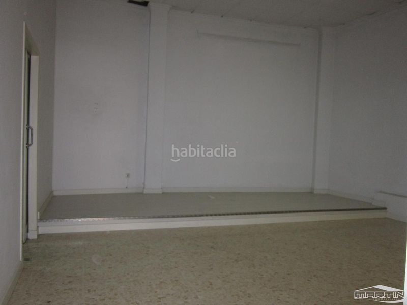 Foto e796ba24-97df-4656-ad3f-58baf0aa7855. Local comercial a Centro Lucena