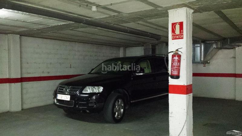 Foto 60dd32c5-1a49-41dd-bcf7-4d346bae3fdf. Parking coche en La Calzada Lucena